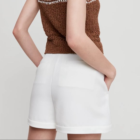 Aritzia Little Moon Cassia Shorts - Picture 2 of 5
